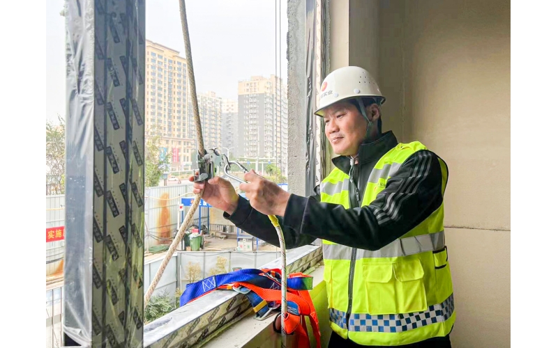 【天華人】堅守項目一線的“安全衛(wèi)士”